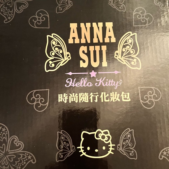 BRAND NEW ANNA SUI- HELLO KITTY MINI TRUNK BAG W CHAIN - Picture 4 of 4